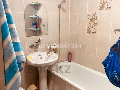 3-комнатная квартира · 59 м² · 4/5 этаж, 11 мкр 8 — Тауке хана- Б.Момышулы за 17 млн 〒 в Таразе