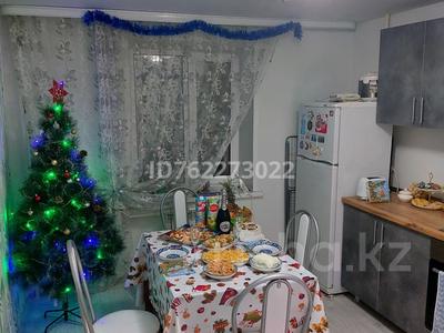 Пәтерлер в Западно-Казахстанской обл.: 1-бөлмелі пәтер · 41 м² · 4/9 қабат, мкр Омега, Есенжанова 1, бағасы: 13.9 млн 〒 1-бөлмелі пәтер · 41 м² · 4/9 қабат, мкр Омега, Есенжанова 1, бағасы: 13.9 млн 〒 в Уральске