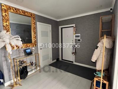Продажа квартир в Западно-Казахстанской обл.: 4-комнатная квартира · 80 м² · 2/5 этаж, 10 микрорайон 10 за 35.5 млн 〒 4-комнатная квартира · 80 м² · 2/5 этаж, 10 микрорайон 10 за 35.5 млн 〒 в Аксае