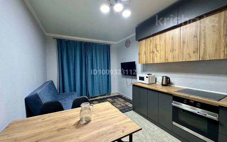 1-бөлмелі пәтер · 45 м² · 11/12 қабат, Дарабоз 39, бағасы: 240 000 ₸ в Алматы, Алатауский р-н — фото 2