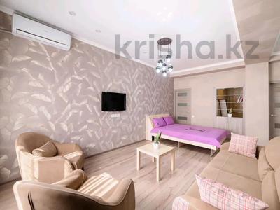 1-комнатная квартира, 50 м², 5/10 этаж посуточно, Сыдыкова 131 за 18 000 〒 в Бишкеке