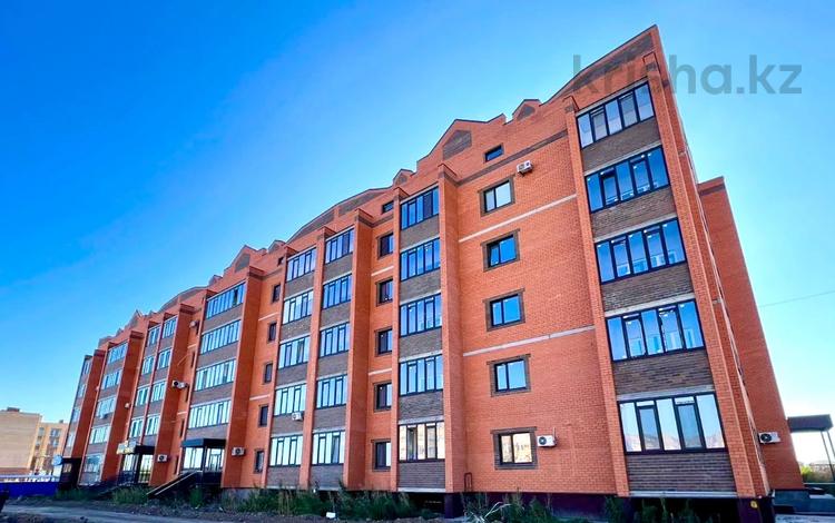 Свободное назначение, офисы, магазины и бутики, склады, общепит, салоны красоты, медцентры и аптеки, образование, развлечения · 350 м² за 15 млн 〒 в Актобе, мкр. Алтын орда — фото 2