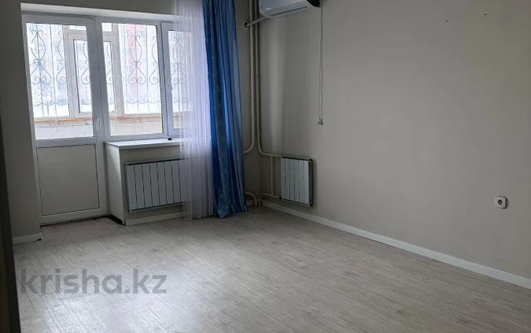 2-комнатная квартира, 58 м², 1/9 этаж, Алтын Орда за 18.5 млн 〒 в Актобе — фото 2