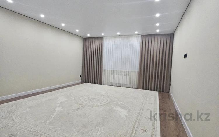 2-комнатная квартира · 67 м² · 5/9 этаж, мкр. Алтын орда за 26.5 млн ₸ в Актобе — фото 2