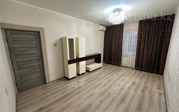3-комнатная квартира, 67 м², 4/9 этаж помесячно, мкр Таугуль-1 4 за 280 000 〒 в Алматы, Ауэзовский р-н — фото 3