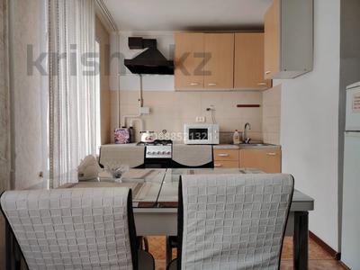 2-комнатная квартира, 43 м², 2/4 этаж посуточно, Жукова 11 за 12 000 〒 в Уральске