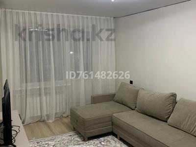 2-бөлмелі пәтер · 45 м² · 4/5 қабат, мкр Тастак-2, Желтоксан 36 36, бағасы: 310 000 〒 в Алматы, Алмалинский р-н