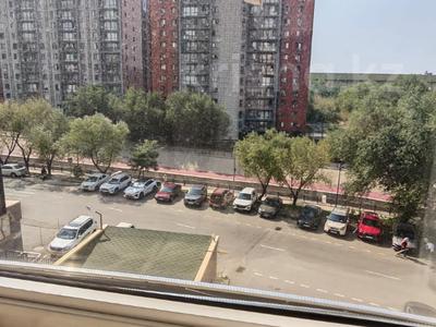 Еркін, кеңселер, дүкендер мен бутиктер, сұлулық салондары, медорталықтар мен дәріханалар, білім орталықтары, ойын-сауық · 53 м², бағасы: 70.5 млн ₸ в Алматы, Бостандыкский р-н