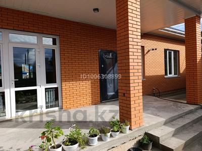 Отдельный дом · 4 комнаты · 140 м² · 4.3 сот., Нижняя, 40 сзади СитиЦентра — Сзади Сити Центра, рядом ост.Петровского за 85 млн 〒 в Уральске