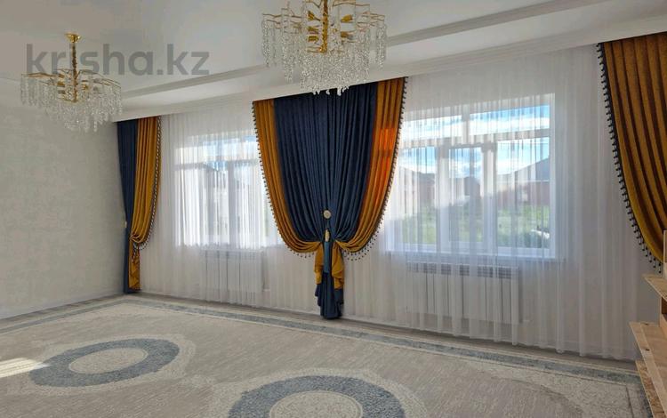 Жеке үй · 5 бөлме · 196 м² · 10 жүзд., Жанаконыс, бағасы: 37 млн ₸ в Актобе, жилой массив Жанаконыс-4 — фото 2