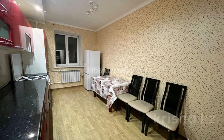 2-комнатная квартира, 62 м², 3/9 этаж, мкр Болашак, Бөкенбай батыра 129К К1