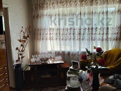 Пәтерлер в Восточно-Казахстанской обл.: 2-бөлмелі пәтер · 42 м² · 4/4 қабат, Максима Горького 58, бағасы: 13.5 млн 〒 2-бөлмелі пәтер · 42 м² · 4/4 қабат, Максима Горького 58, бағасы: 13.5 млн 〒 в Усть-Каменогорске