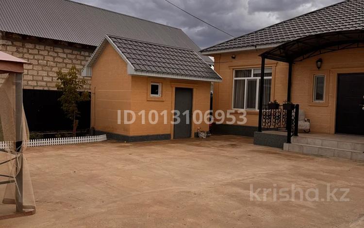 Жеке үй · 5 бөлме · 180 м², мкр Аксай-2, 23 6, бағасы: 50 млн ₸ в Атырау — фото 2