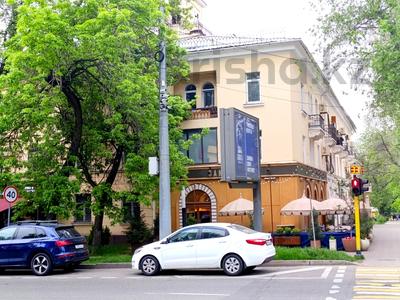 2-бөлмелі пәтер · 65 м² · 3/3 қабат, Абылай хана 127 — Шевченко, бағасы: 79 млн ₸ в Алматы, Алмалинский р-н