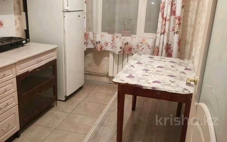 2-бөлмелі пәтер · 53.5 м² · 5/10 қабат, Рыскулова 37 — Цем.поселок, бағасы: 20 млн ₸ в Семее — фото 2