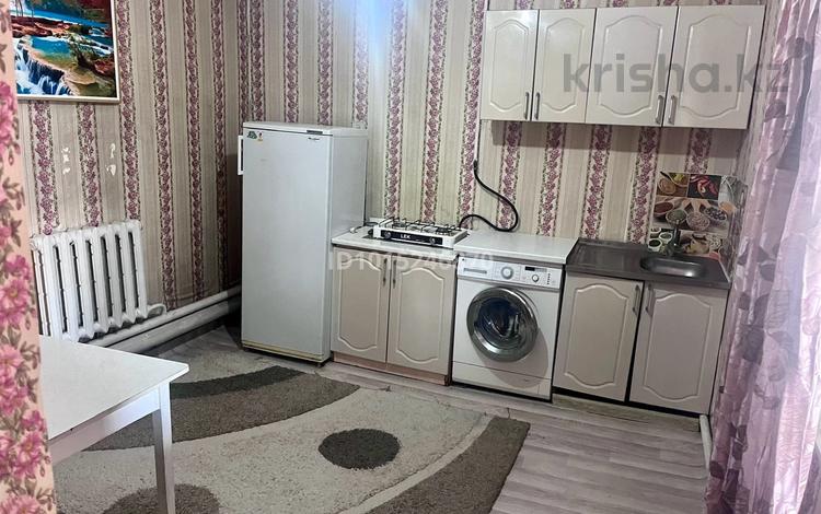 1-бөлмелі пәтер · 30 м² · 1 қабат, Дулатова — Жансугурова, бағасы: 150 000 ₸ в Алматы — фото 2