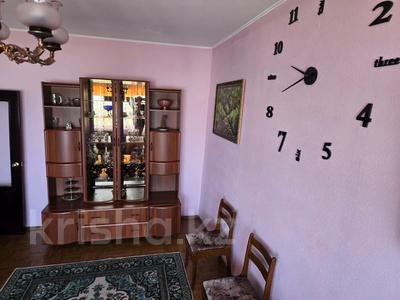 2-комнатная квартира · 54 м² · 9/9 этаж, мкр Аксай-2 35 за 36 млн 〒 в Алматы, Ауэзовский р-н