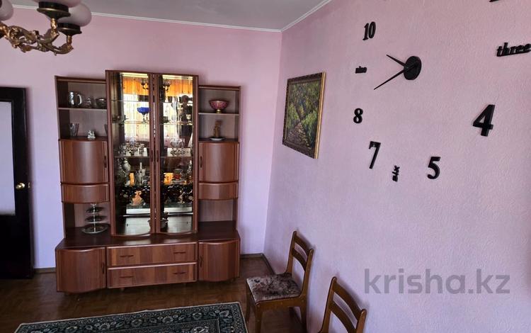 2-комнатная квартира · 54 м² · 9/9 этаж, мкр Аксай-2 35 — Б.Момышулы-Толе би за 35 млн ₸ в Алматы, Ауэзовский р-н — фото 2