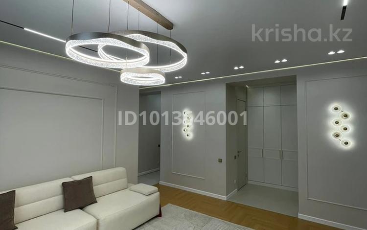 3-комнатная квартира · 95 м² · 1/9 этаж, Е 496 7 за 620 000 ₸ в Астане, Есильский р-н — фото 2