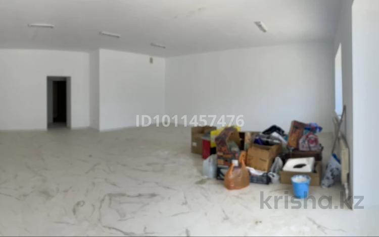 Свободное назначение · 140 м² за 350 000 ₸ в Актобе, мкр. Алтын орда — фото 2
