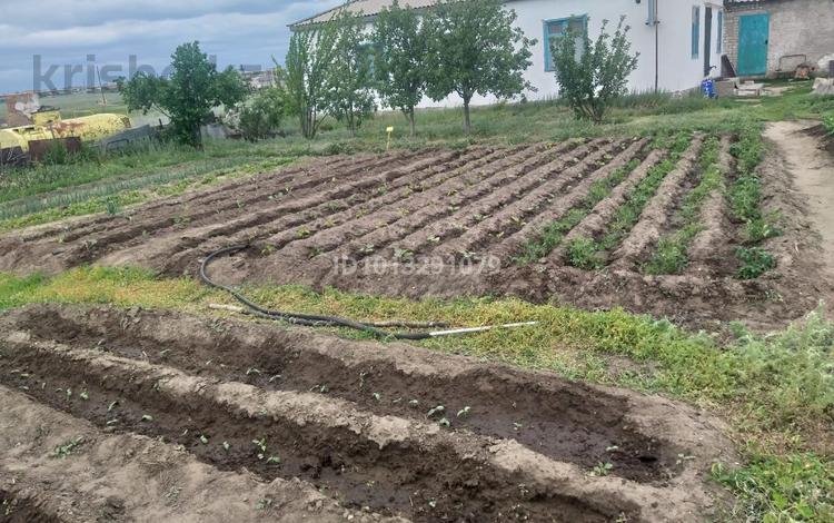 Отдельный дом · 6 комнат · 435 м², Школьная 1Б за 25.5 млн ₸ в Актобе, жилой массив Курайлы — фото 2
