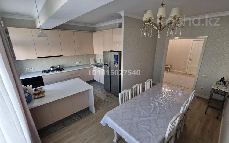 4-бөлмелі пәтер · 140 м² · 4/10 қабат, 18А ш/а 1, бағасы: 82 млн ₸ в Актау, 18А мкр — фото 2