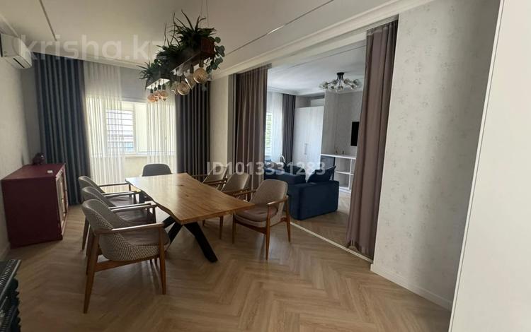2-бөлмелі пәтер · 94 м² · 3/6 қабат, Айбергенова 2, бағасы: 350 000 ₸ в Шымкенте, Аль-Фарабийский р-н — фото 5