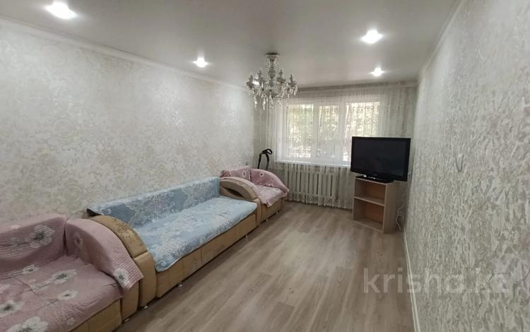 2-бөлмелі пәтер · 45 м² · 1/5 қабат, 7 МКРН 15, бағасы: 9 млн ₸ в Темиртау — фото 2