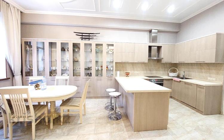 3-бөлмелі пәтер · 180 м² · 1 қабат, Омарова 35/1, бағасы: 650 000 ₸ в Алматы, Медеуский р-н — фото 3