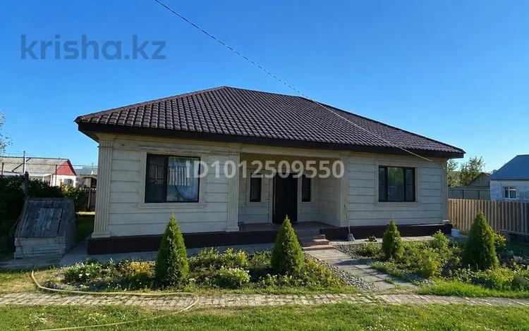 Жеке үй · 5 бөлме · 155 м² · 12 жүзд., Луговая 1/1, бағасы: 39 млн ₸ в Аксае — фото 2