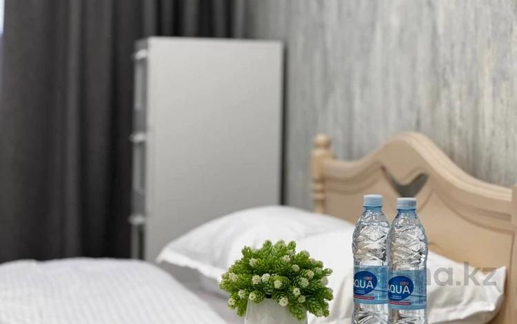 1-комнатная квартира · 57 м² · 5/5 этаж, Желтоксан 1/6 — Лазурный за 18 000 ₸ в Уральске — фото 3