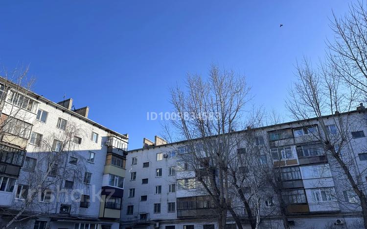 3-комнатная квартира · 65 м² · 4/5 этаж, Абая — Абая-Павлова за 23 млн 〒 в Костанае — фото 11