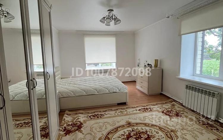 Часть дома · 3 комнаты · 89 м² · 7 сот., Локомотивная за 32 млн 〒 в Экибастузе — фото 2