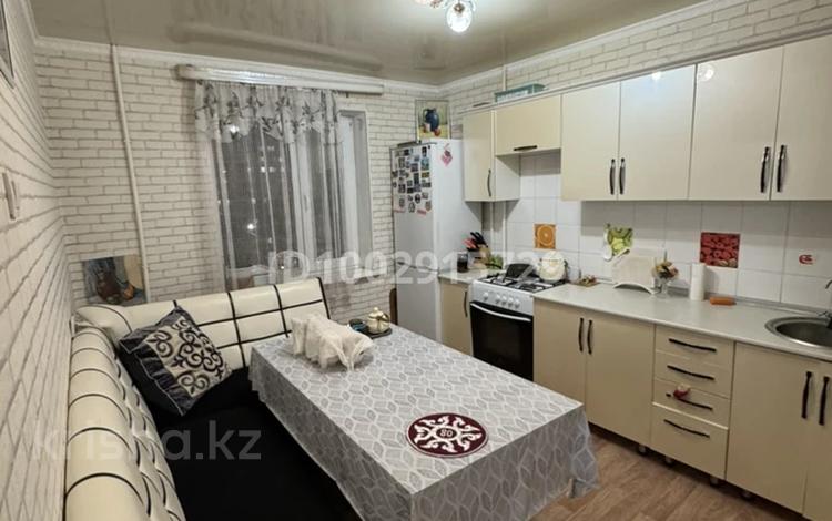 4-комнатная квартира · 93 м² · 6/9 этаж, мкр 12 42 за 30 млн ₸ в Актобе — фото 2