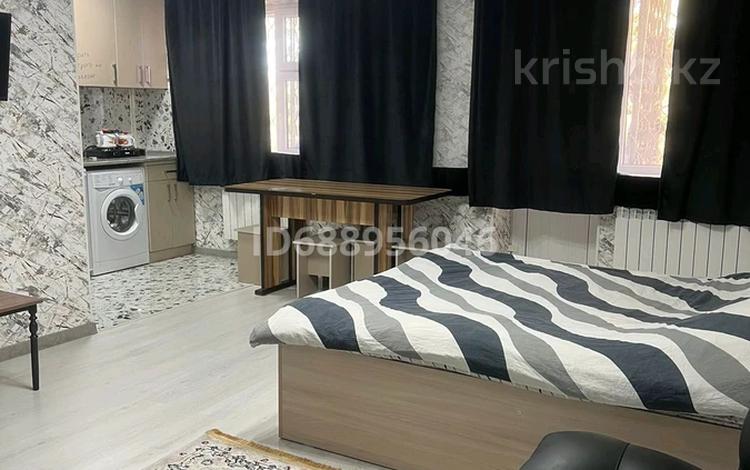 1-комнатная квартира · 35 м² · 2/4 этаж, Байзак батыра 182 — Койгельды за 2 000 〒 в Таразе — фото 2