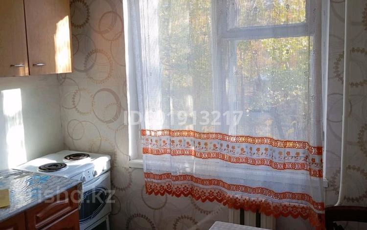 2-комнатная квартира, 48 м², 2/5 этаж, олжабай батыра 7 за 13.5 млн 〒 в Павлодаре — фото 2