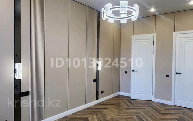 2-бөлмелі пәтер · 47 м² · 6/13 қабат, Райымбека 348/1, бағасы: 36.6 млн ₸ в Алматы, Ауэзовский р-н — фото 2