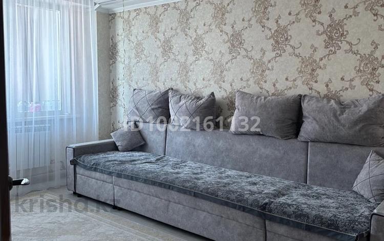 3-бөлмелі пәтер · 85.4 м² · 8/9 қабат, Казбек би 46, бағасы: 46 млн ₸ в Усть-Каменогорске, Ульбинский — фото 2