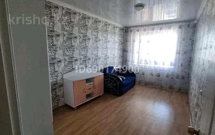 3-комнатная квартира, 130 м², 8/9 этаж помесячно, 6-й микрорайон, 6 мкр 3 а