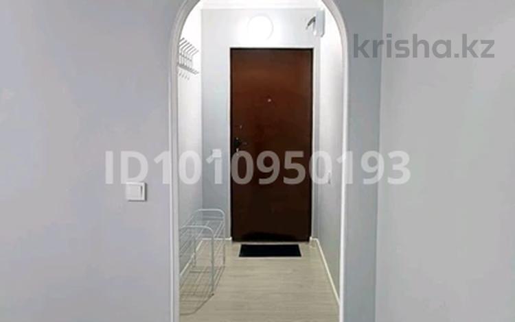 3-комнатная квартира · 58 м² · 1/5 этаж, Пр.Азаттык 68 за 13 000 ₸ в Атырау, мкр Ак депо — фото 10