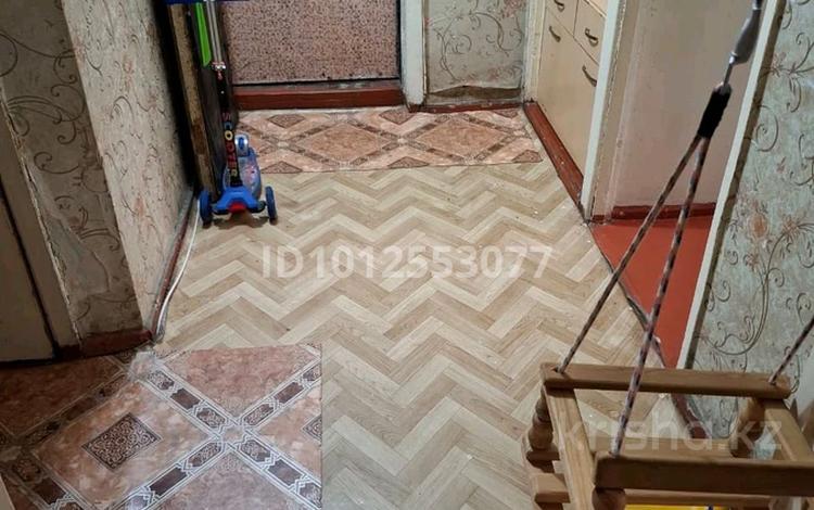 3-бөлмелі пәтер · 70 м² · 4/5 қабат, мкр Талас 23 — парк школа садик магазин астановка басеин зер булактихи харошы район ., бағасы: 14.5 млн ₸ в Таразе — фото 5