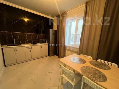 1-бөлмелі пәтер · 60 м² · 6/10 қабат, Базовая 2/6 — Драм театр, Maxi Mall, бағасы: 18 000 ₸ в Усть-Каменогорске