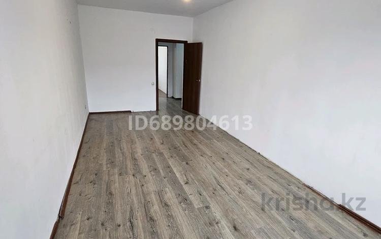 3-бөлмелі пәтер, 76 м², 5/5 қабат ай сайын, мкр Саялы, бағасы: 230 000 〒 в Алматы, Алатауский р-н — фото 2