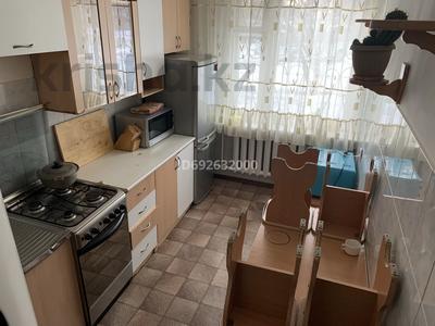 4-комнатная квартира · 90 м² · 1/5 этаж, Едомского 8 за 250 000 ₸ в Щучинске