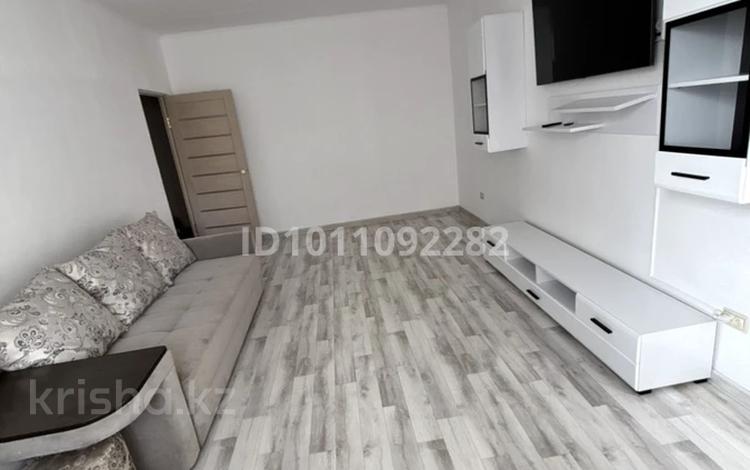 2-бөлмелі пәтер · 65 м² · 3/9 қабат, мкр. Алтын орда, Мкр. Батыс-2 1Г — По улице Мустафа Шокая, бағасы: 200 000 ₸ в Актобе — фото 2