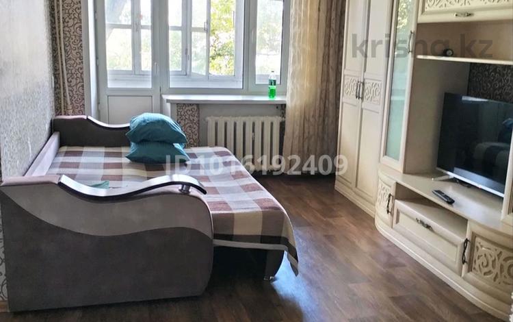 1-комнатная квартира · 36 м² · 4/5 этаж, Майкудук, Майкудук, 12й микрорайон 1 — Горняк за 1 500 ₸ в Караганде, Алихана Бокейханова р-н — фото 2