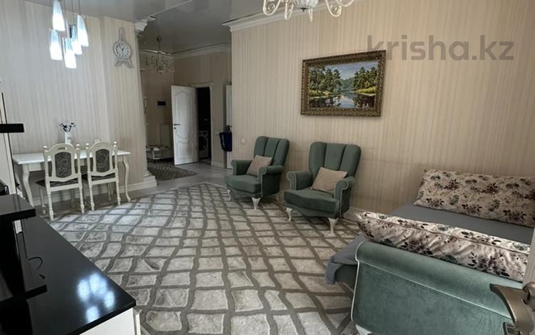 3-комнатная квартира, 70 м², 11/17 этаж посуточно, Кунаева 91 за 18 000 〒 в Шымкенте, Аль-Фарабийский р-н — фото 2
