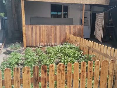 Отдельный дом · 2 комнаты · 25 м² · 8 сот., 17загородняя за 9 млн ₸ в Семее