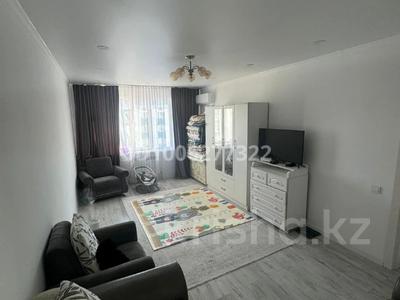 1-бөлмелі пәтер · 43 м² · 6/7 қабат, мкр Акбулак, Касыма Шарипова 206/9, бағасы: 200 000 〒 в Алматы, Алатауский р-н