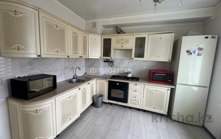 5-комнатная квартира · 118 м² · 4/5 этаж, Баймуханова 2 — ул. Баймуханова дом 2 рядом с ресторана Айжан за 350 000 ₸ в Атырау — фото 2